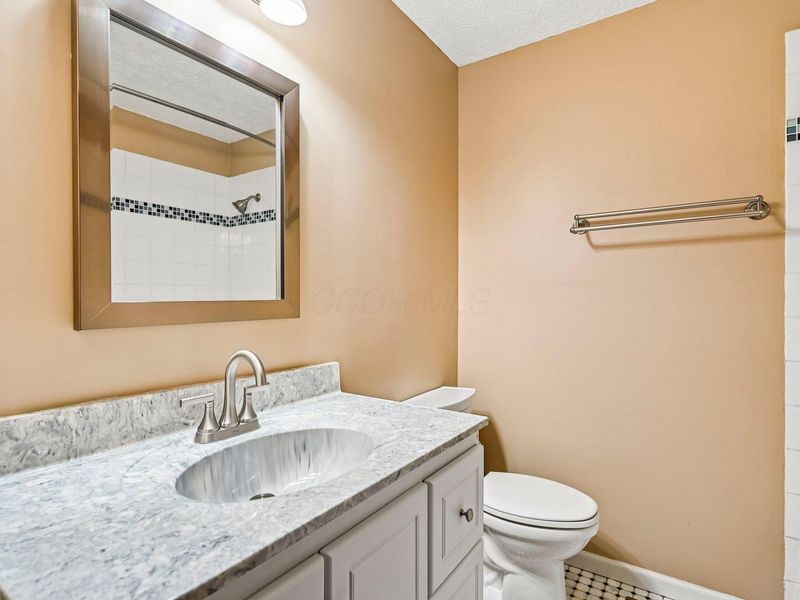 4031 Freedom Ridge Court, Columbus, OH 43230 Photo 12