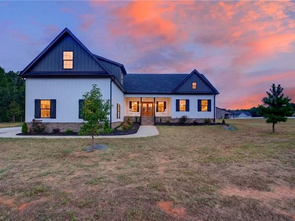 5405 Monterey Glen Court , Browns Summit, NC 27214
