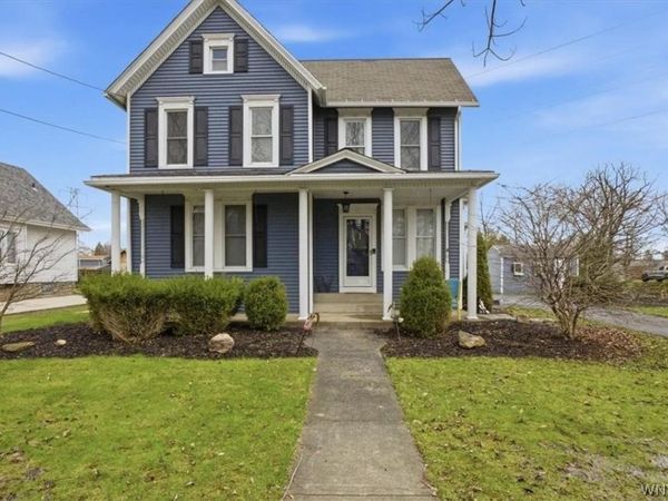 9918 Cayuga Drive, Niagara Falls, NY 14304