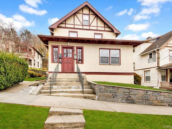 26 Cleveland Street , Valhalla, NY 10595
