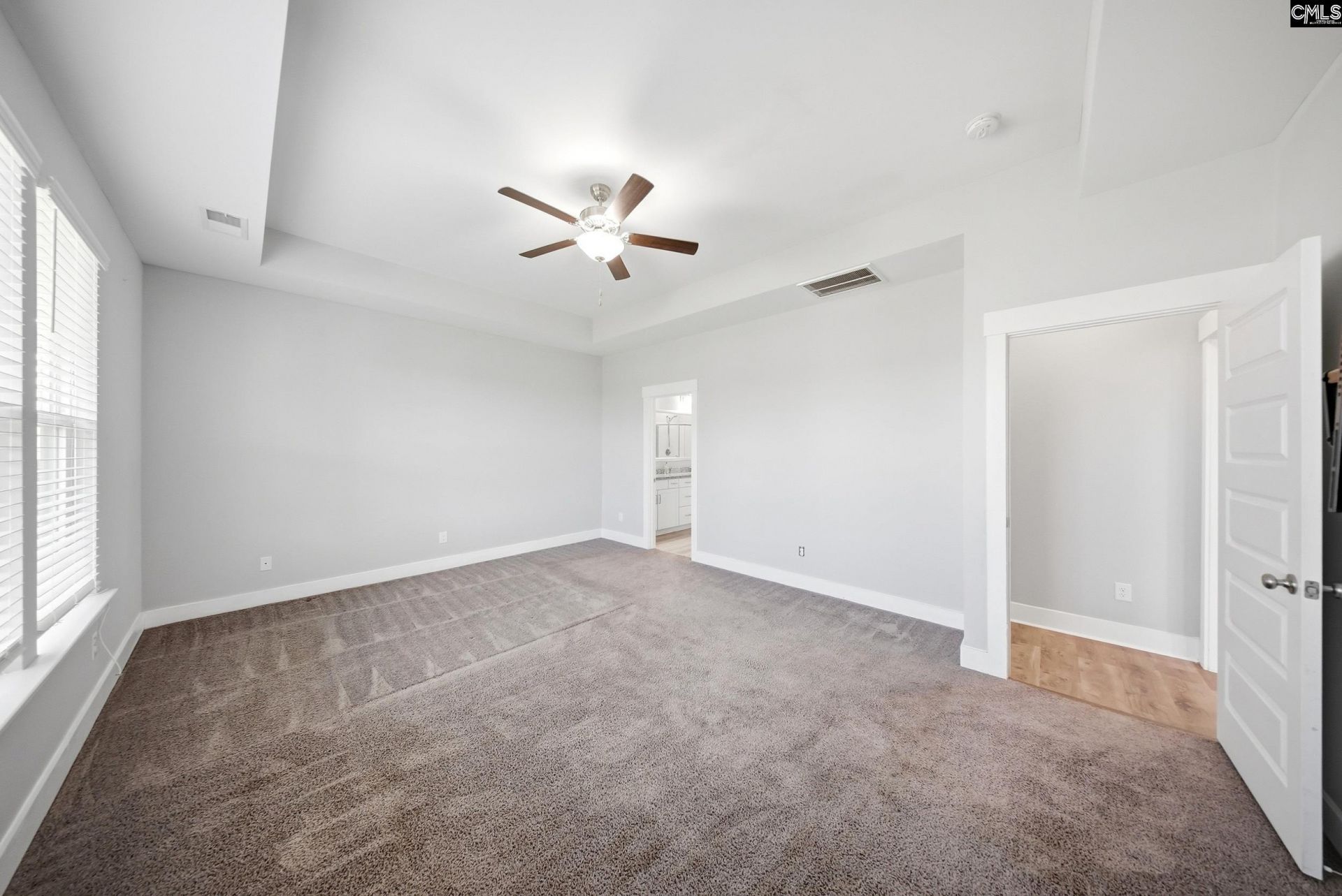 553 Harbour Pointe Drive  Photo 15