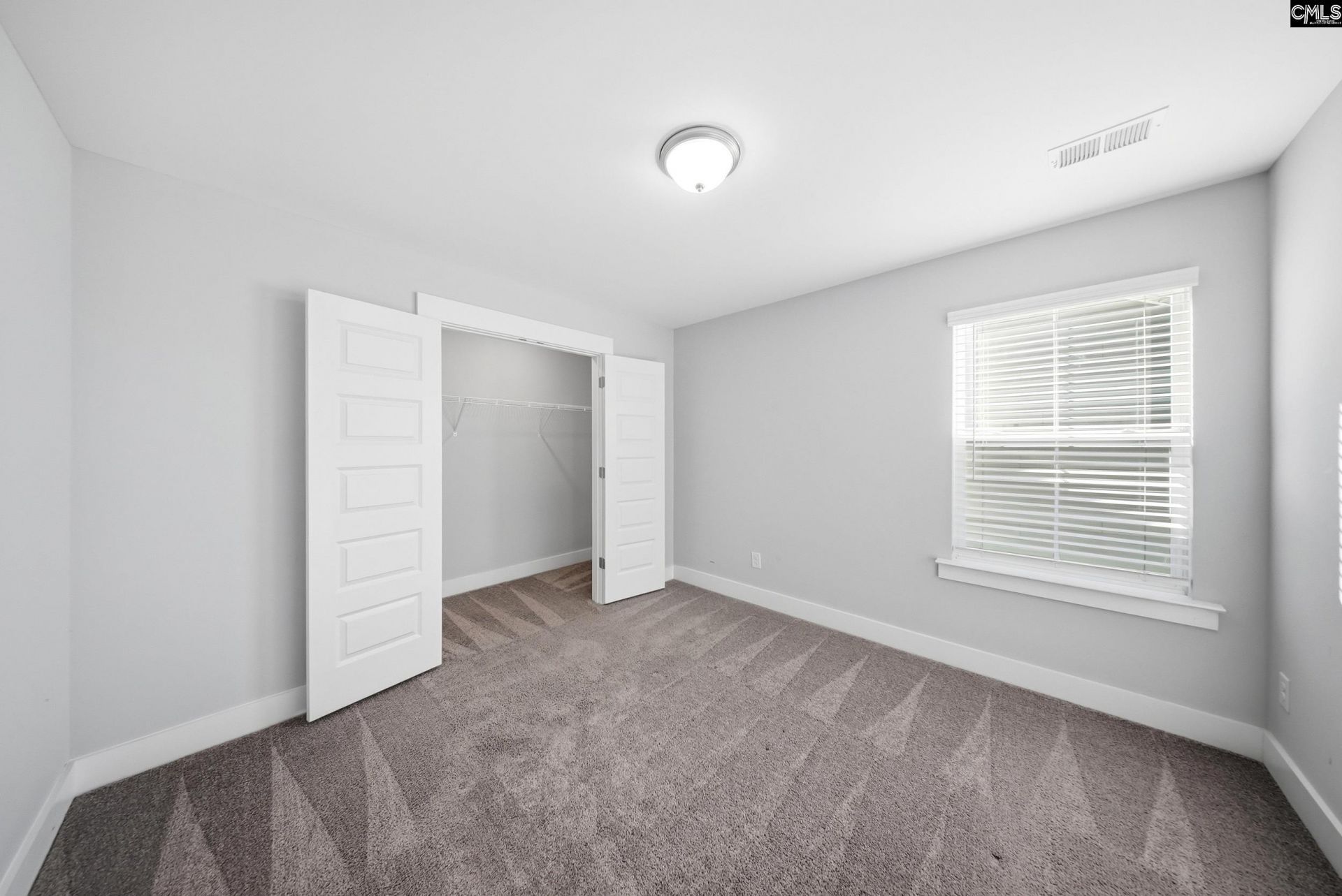 553 Harbour Pointe Drive  Photo 32