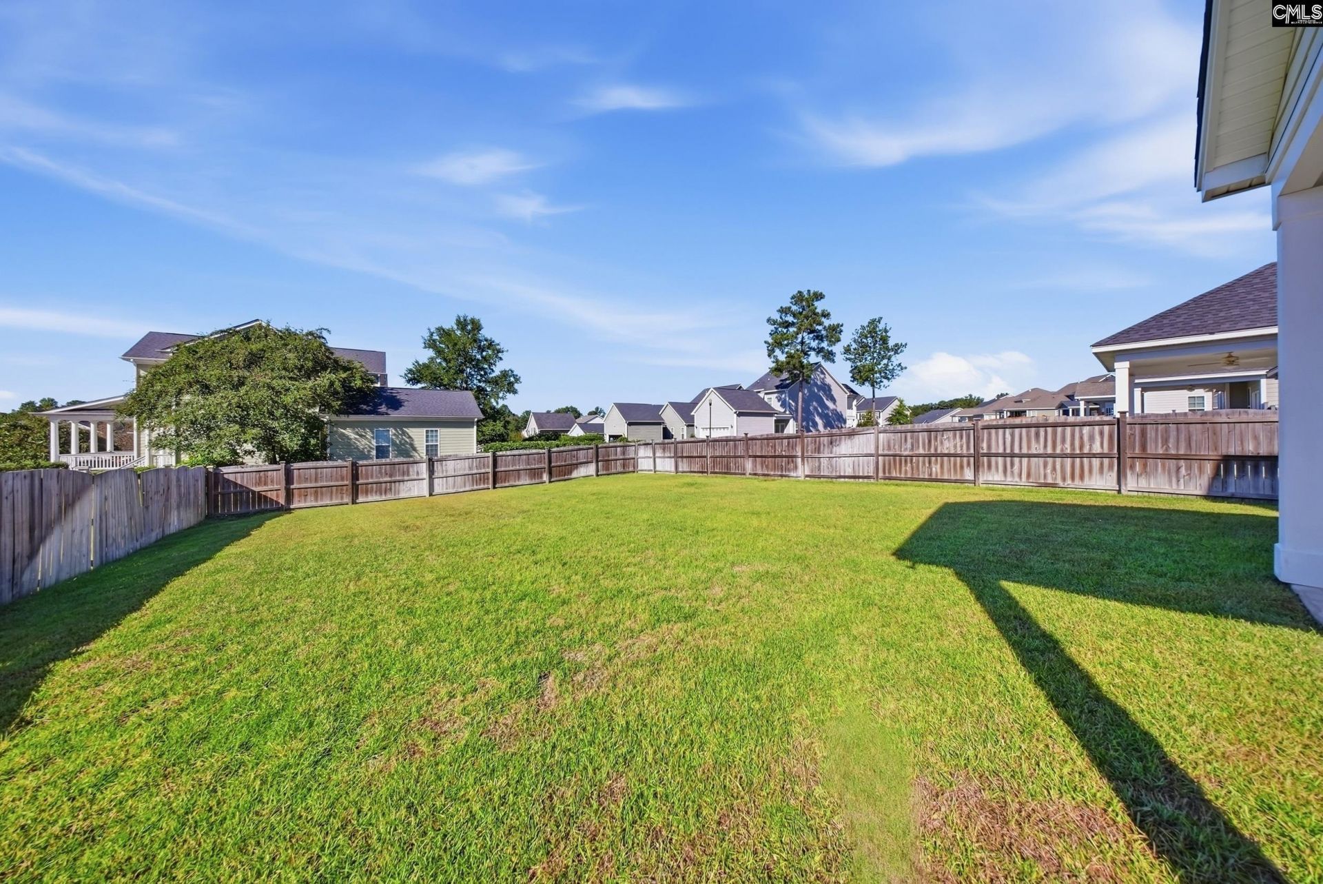 553 Harbour Pointe Drive  Photo 37
