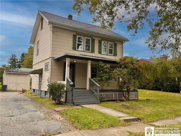 15 Pennsylvania Avenue, Jamestown, NY 14701
