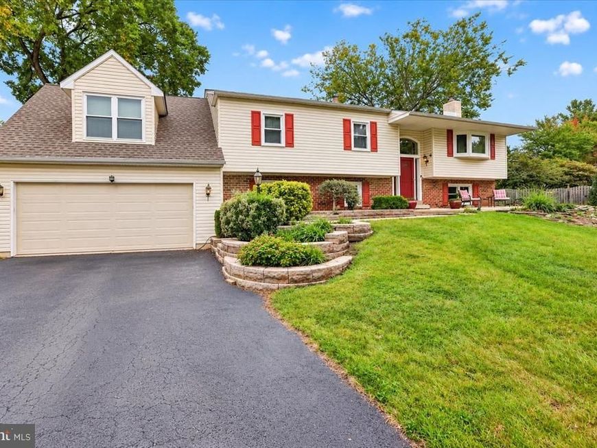 505 Faith Drive, Norristown, PA 19403 Main Photo
