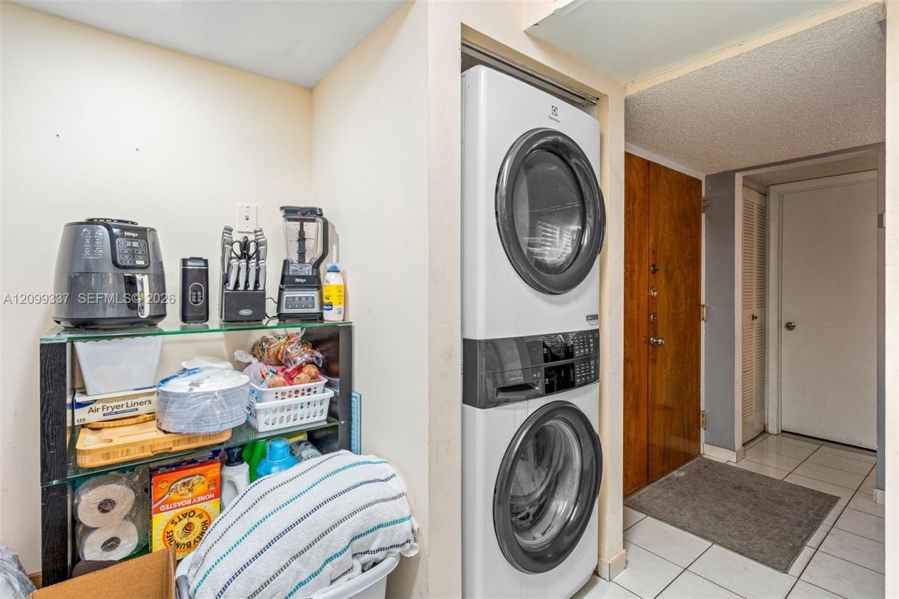 11800 SW 18th St , Unit 201-4, Miami, FL 33175 Photo