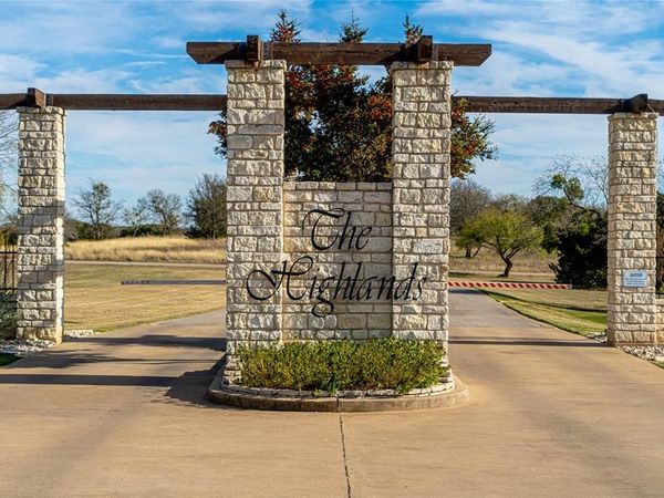 27020 Stonewood Drive, Whitney, TX 76692
