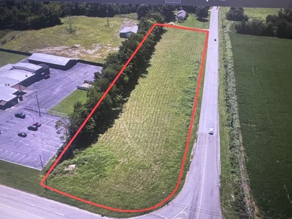 1300 Industrial Park Dr , Columbia, TN 38401