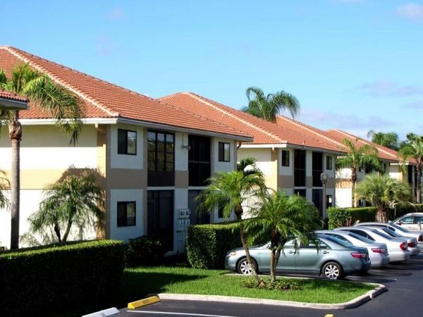 15217 LAKES OF DELRAY Boulevard, Unit 107, Delray Beach, FL 33484