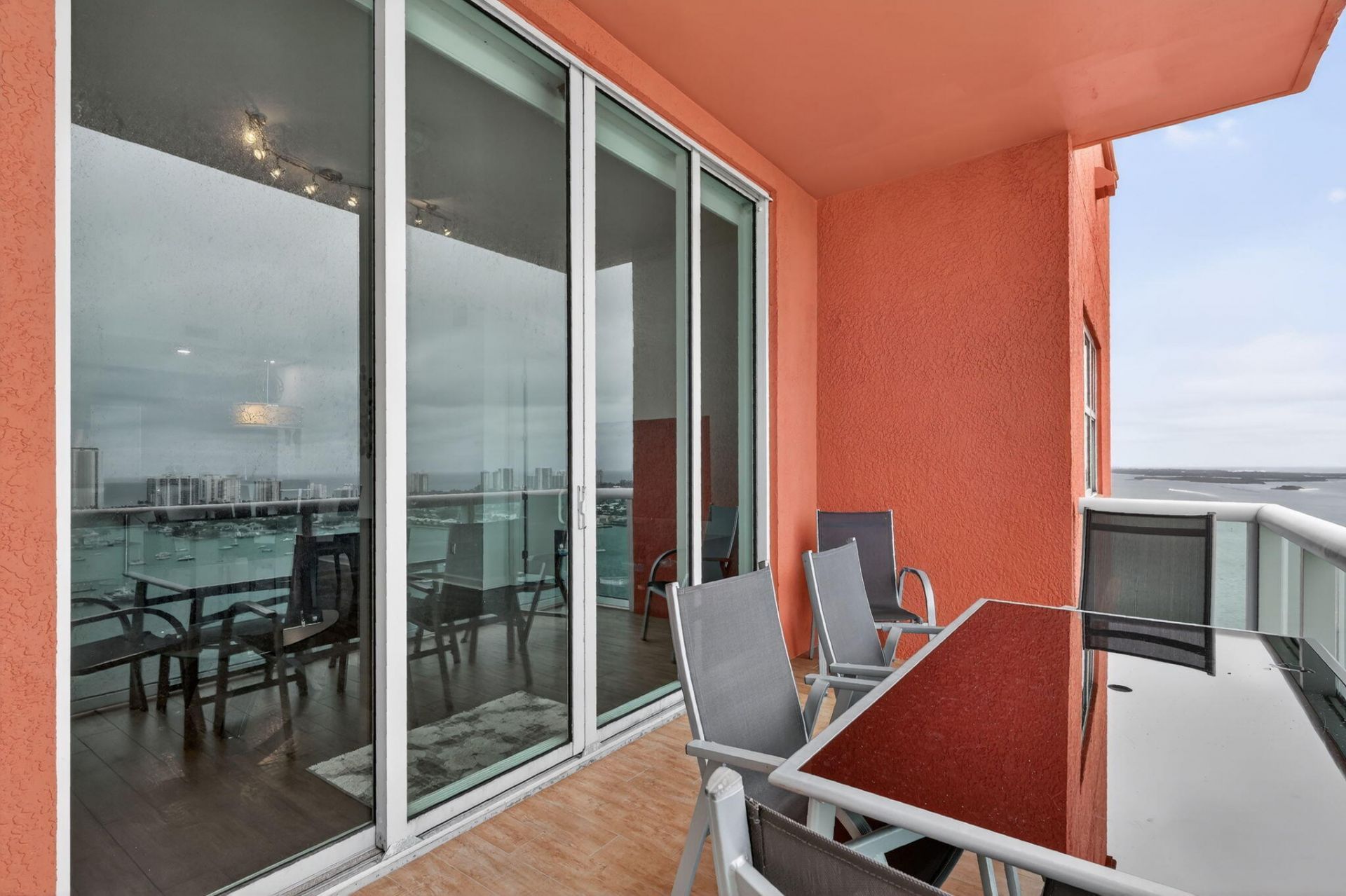 2640 Lake Shore Drive, Unit 2608, Riviera Beach, FL 33404 Photo