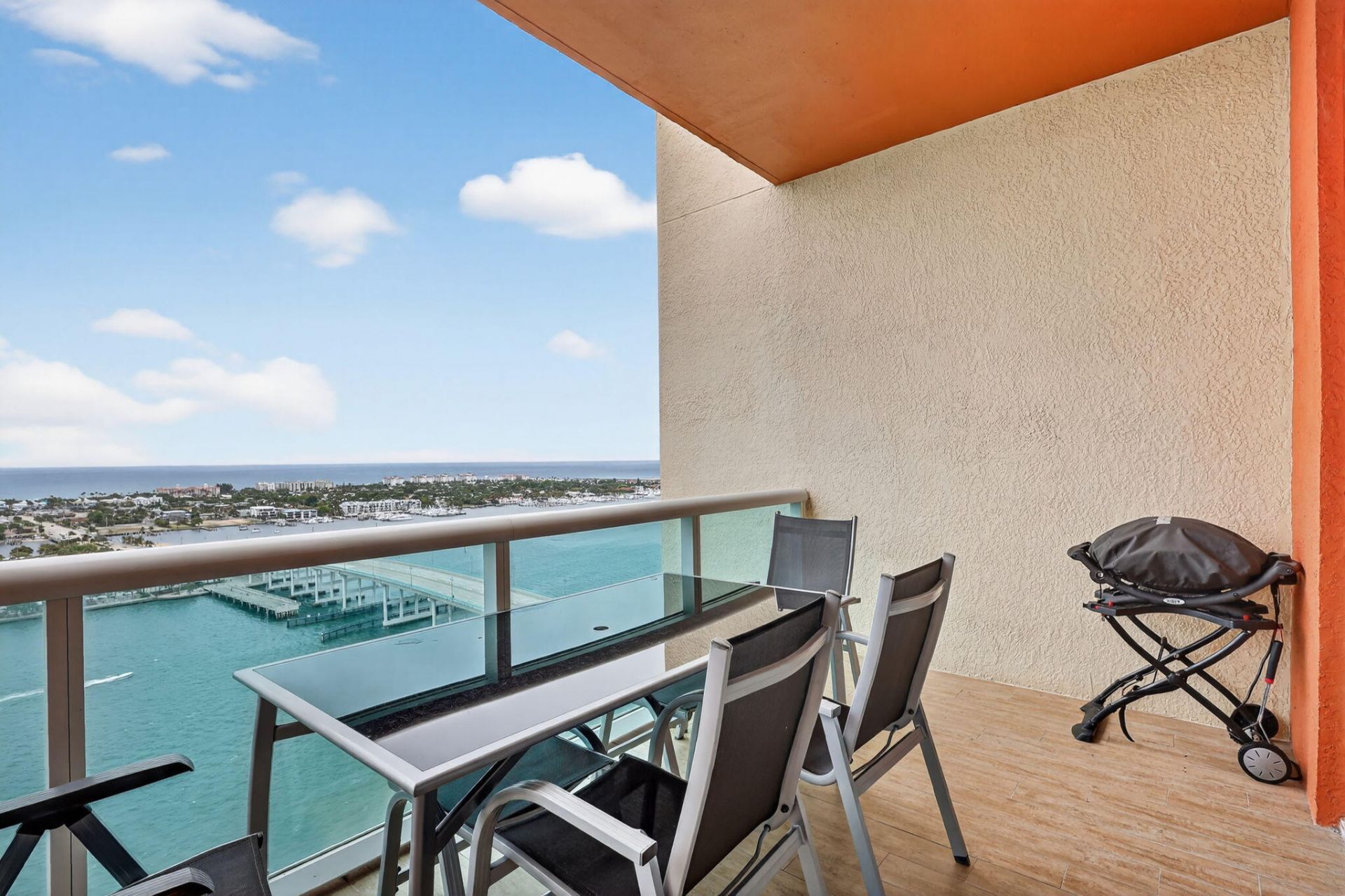 2640 Lake Shore Drive, Unit 2608, Riviera Beach, FL 33404 Photo