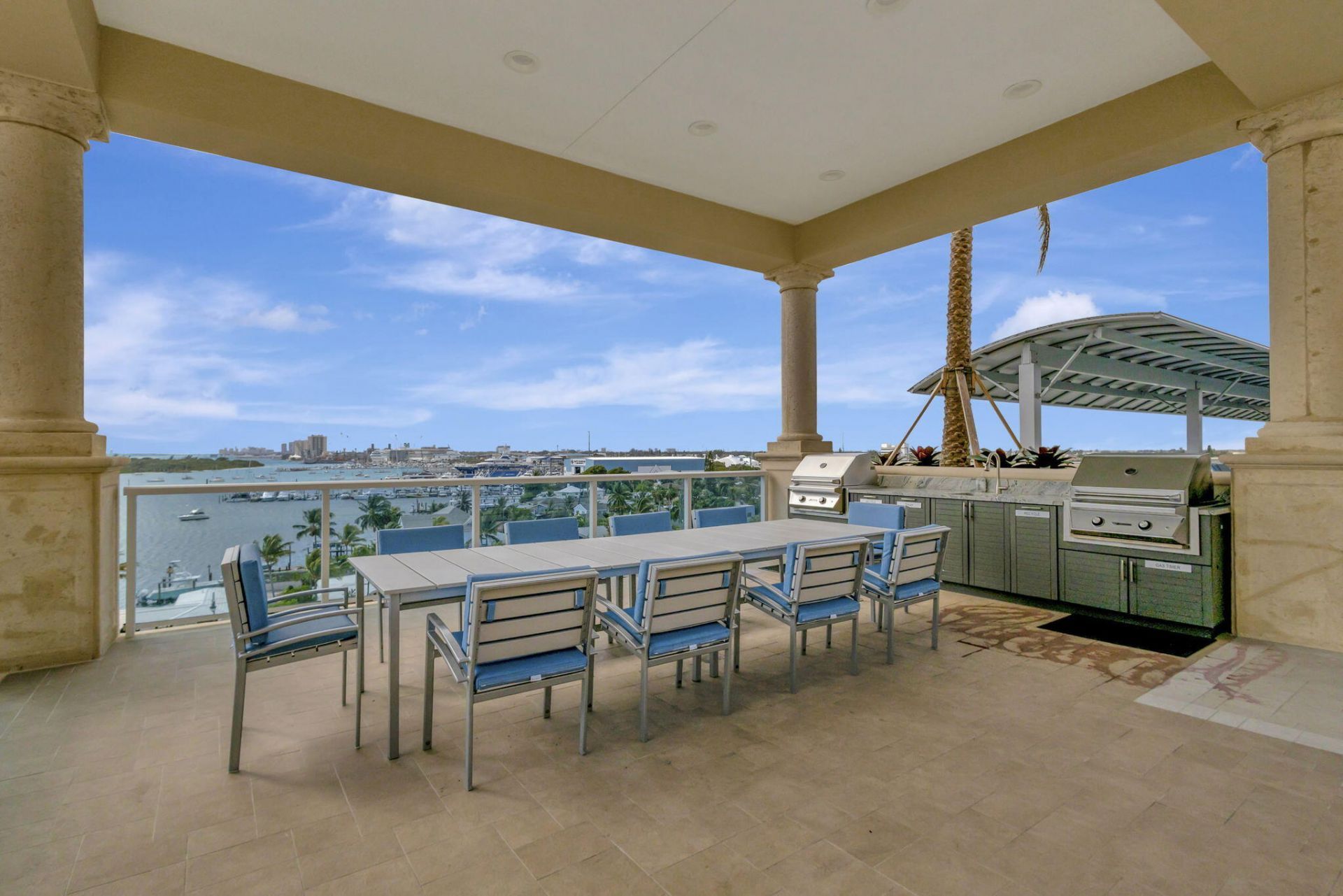 2640 Lake Shore Drive, Unit 2608, Riviera Beach, FL 33404 Photo