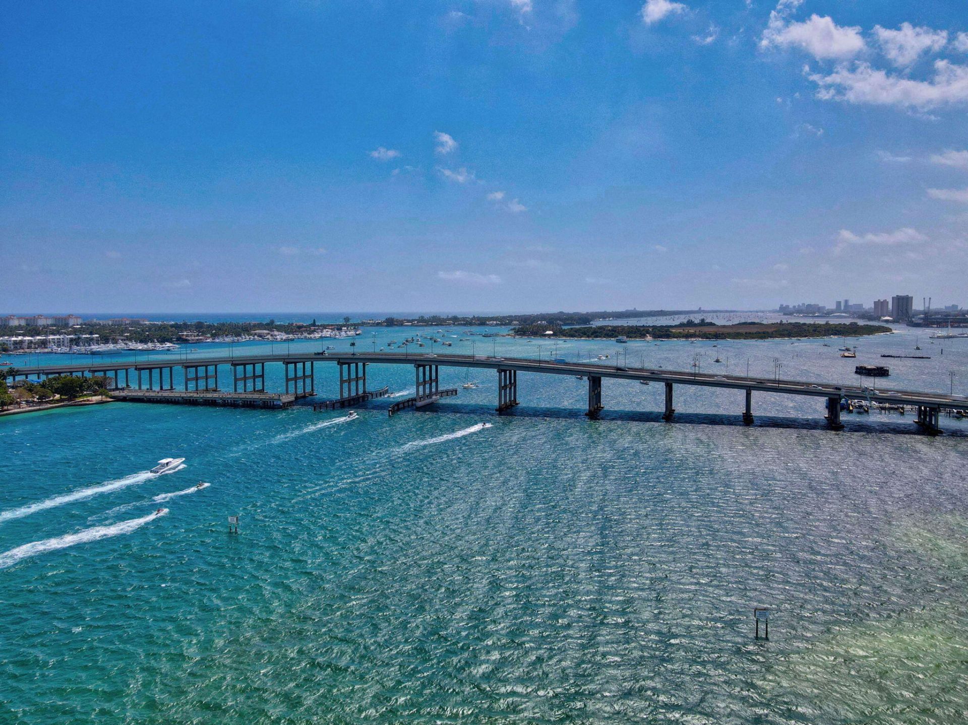 2640 Lake Shore Drive, Unit 2608, Riviera Beach, FL 33404 Photo