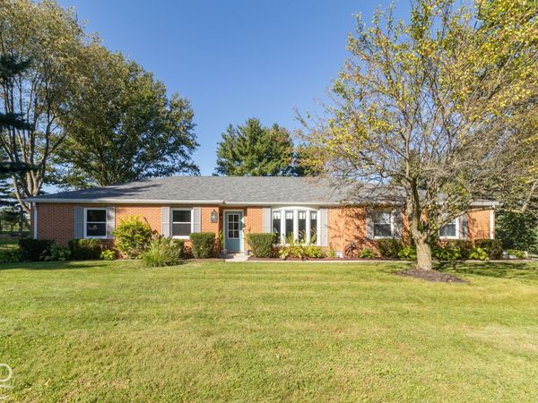 111 Fairfield Lane , Pendleton, IN 46064