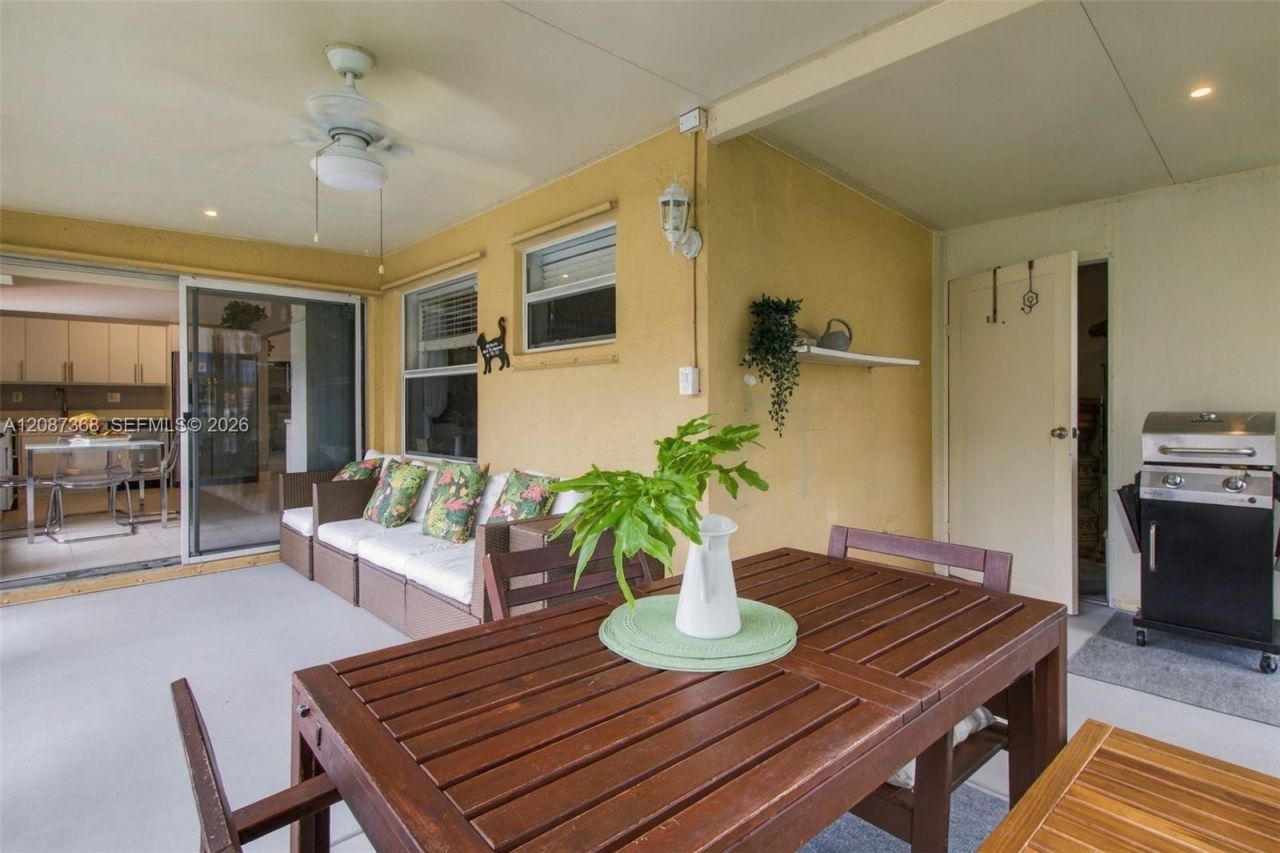 12720 NW 13th St, Sunrise, FL 33323 Photo