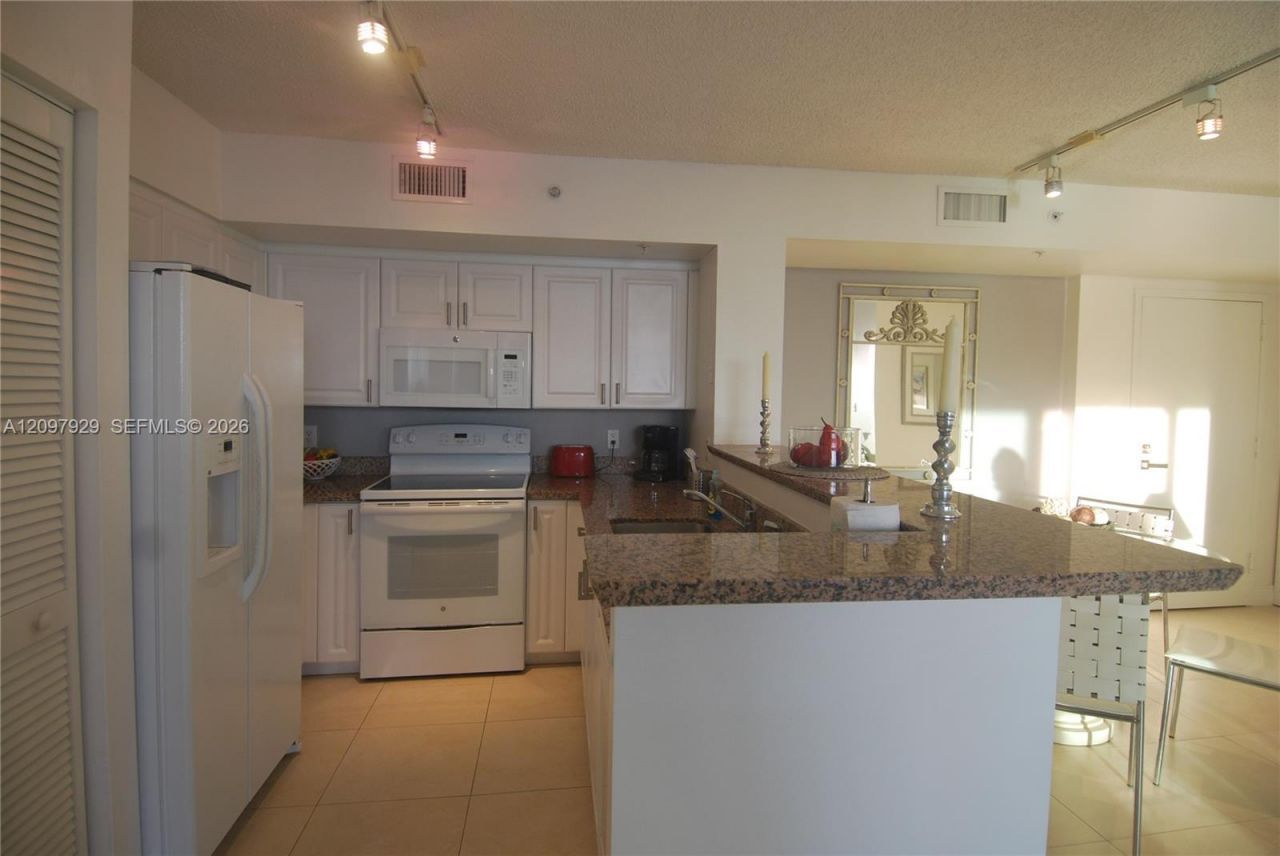 90 Alton Rd , Unit 2004, Miami Beach, FL 33139 Photo
