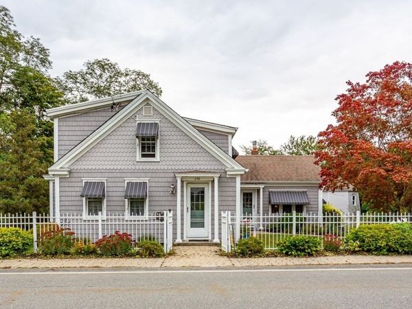 648 Pleasant St, Somerset, MA 02726