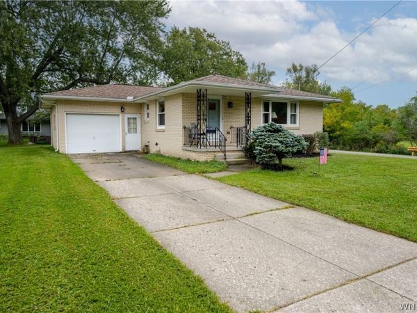 7 Ridgeview Street , Depew, NY 14043