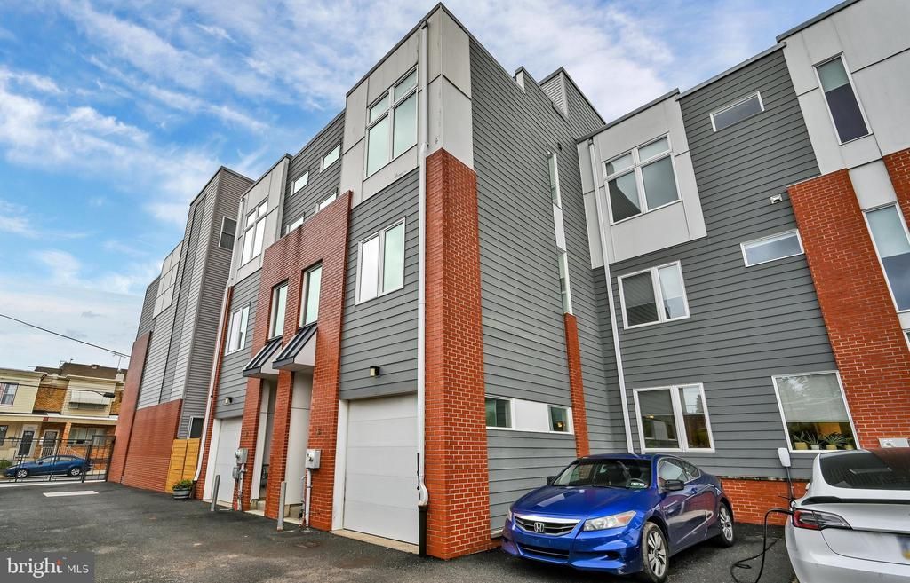 2517 E CAMBRIA STREET , PHILADELPHIA, PA 19134