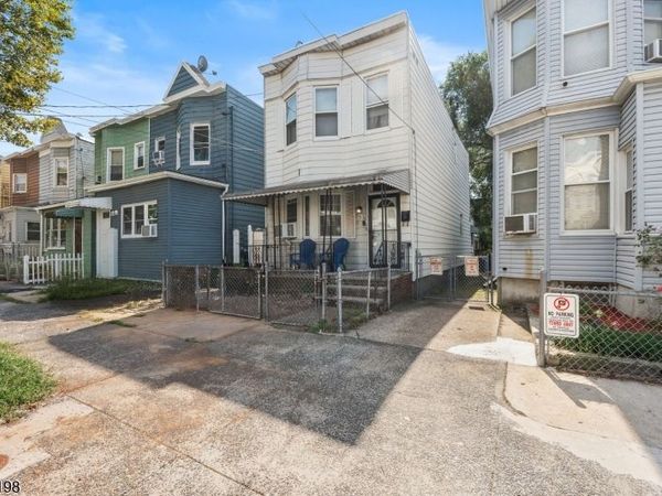 159 Boyd Ave, Jersey, NJ 07304