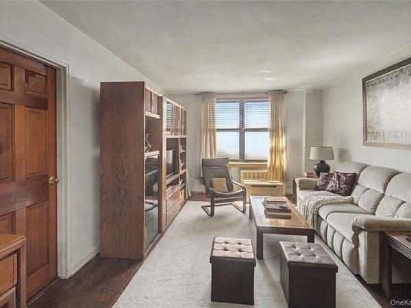 139-15 83rd Ave Ave , Unit 703, Briarwood, NY 11435