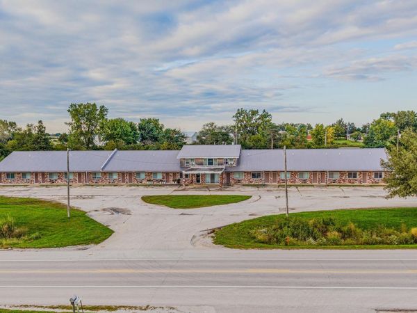 2010 E Main, Lamoni, IA 50140
