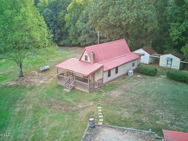 1369 Peavine Road, Coldwater, MS 38618