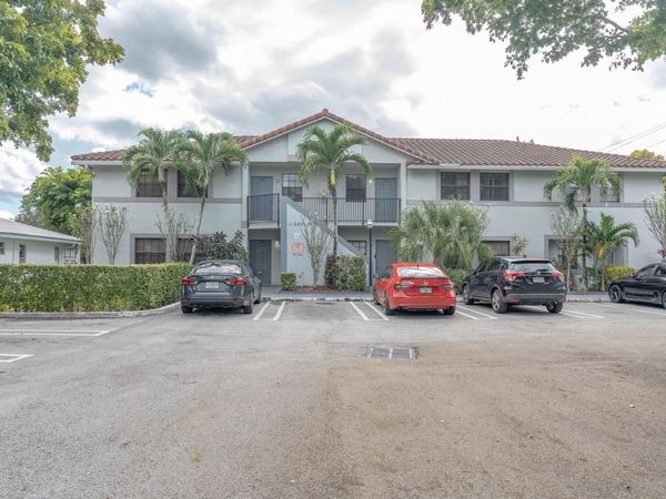 11684 NW 39th Street, Coral Springs, FL 33065