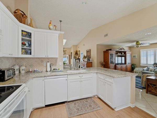 6375 Mill Pointe Circle, Delray Beach, FL 33484