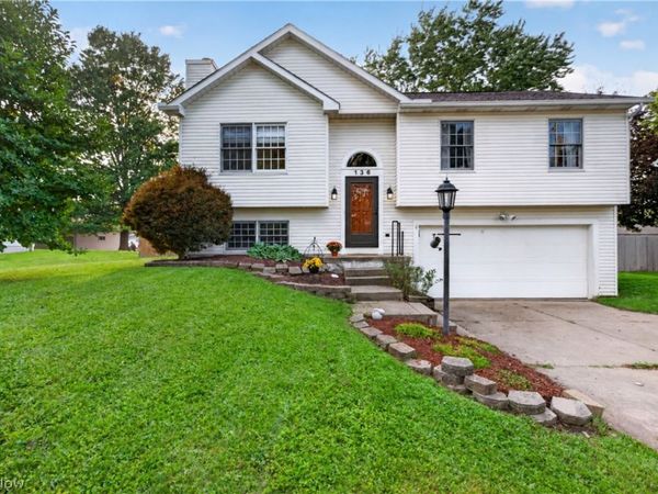 136 Joel Drive , Mogadore, OH 44260
