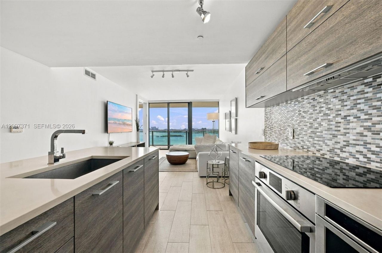 650 NE 32nd St, Unit 2406, Miami, FL 33137 Photo
