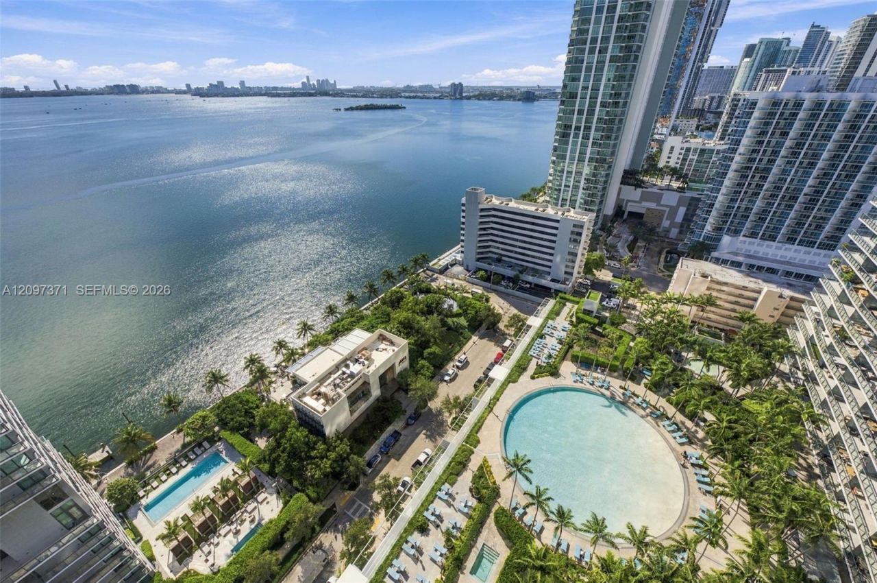 650 NE 32nd St, Unit 2406, Miami, FL 33137 Photo