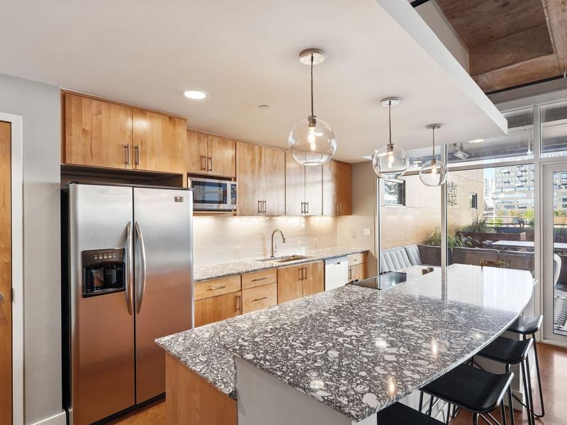 199 S 5th Street, Unit 305, Columbus, OH 43215 Photo 9