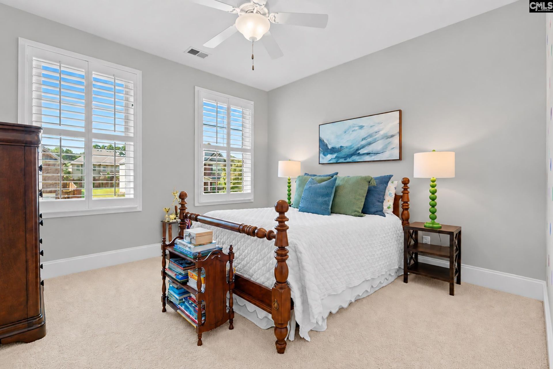 136 Majestic Court  Photo 24
