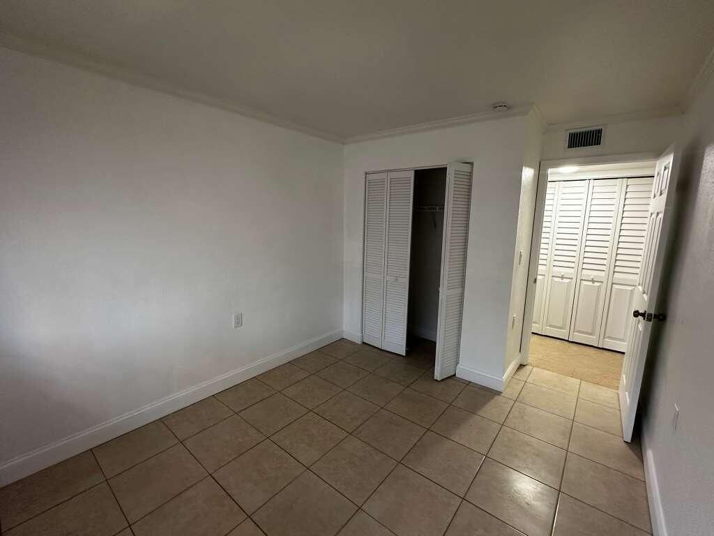 1201 Lake Victoria Drive, Unit P, West Palm Beach, FL 33411 Photo