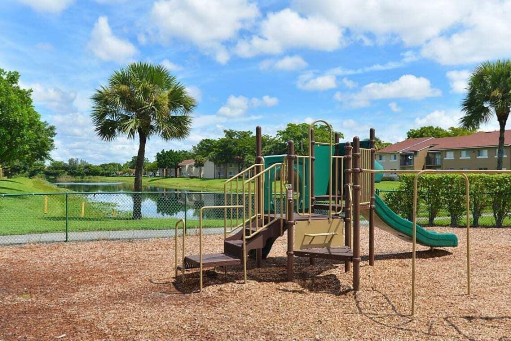 1201 Lake Victoria Drive, Unit P, West Palm Beach, FL 33411 Photo