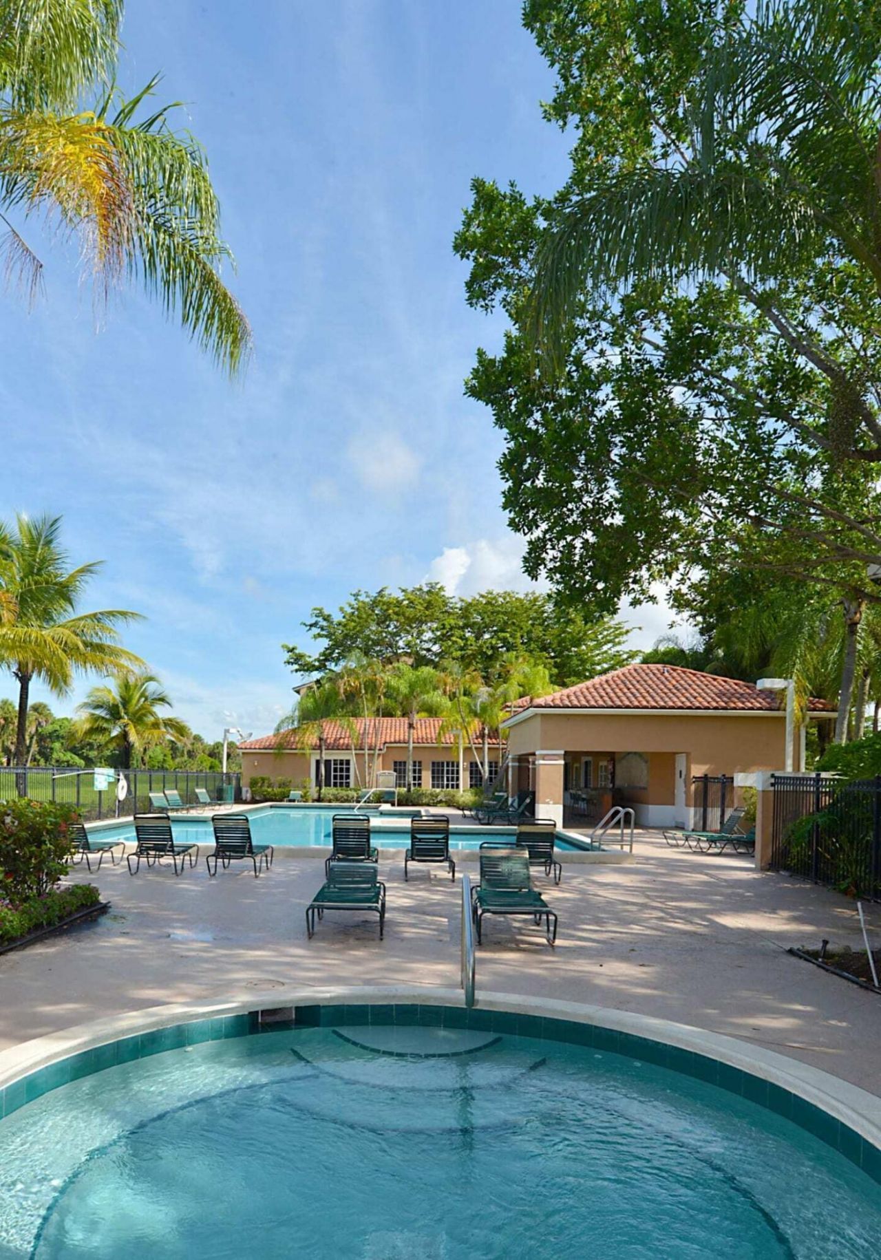 1201 Lake Victoria Drive, Unit P, West Palm Beach, FL 33411 Photo