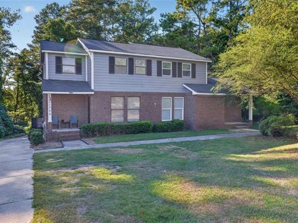 3173 Dove Court , Snellville, GA 30078
