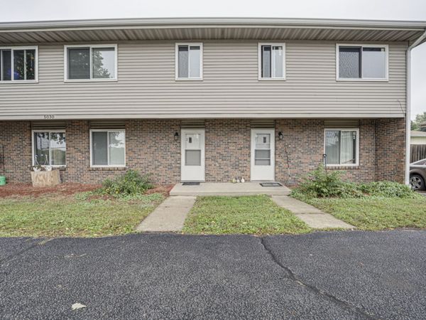 5030 Harrison Avenue , Unit 2, Rockford, IL 61108
