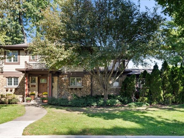 645 S Belmont Avenue , Arlington Heights, IL 60005