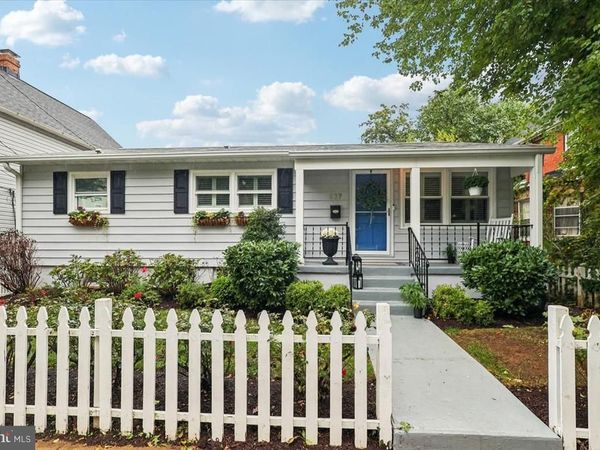 827 BAY RIDGE AVENUE, ANNAPOLIS, MD 21403