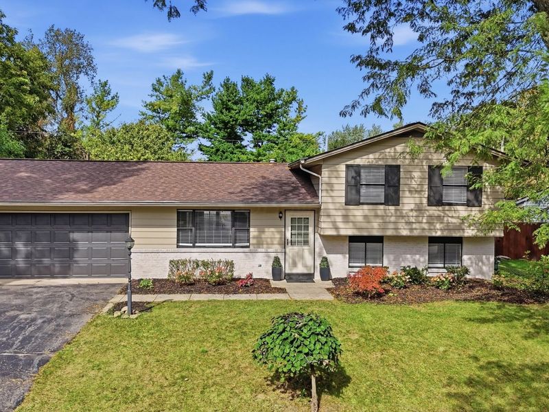 6747 Merwin Road E, Columbus, OH 43235 Photo 3