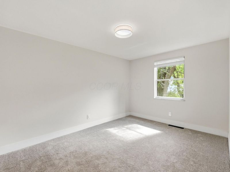 6747 Merwin Road E, Columbus, OH 43235 Photo 31