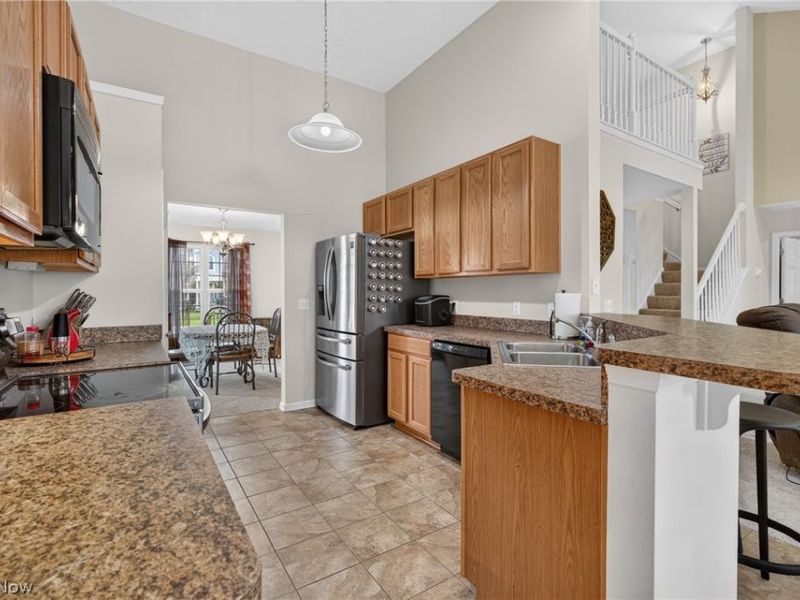 8316 Chesapeake Drive, North Ridgeville, OH 44039 Photo 11