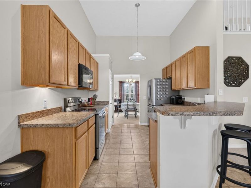 8316 Chesapeake Drive, North Ridgeville, OH 44039 Photo 12