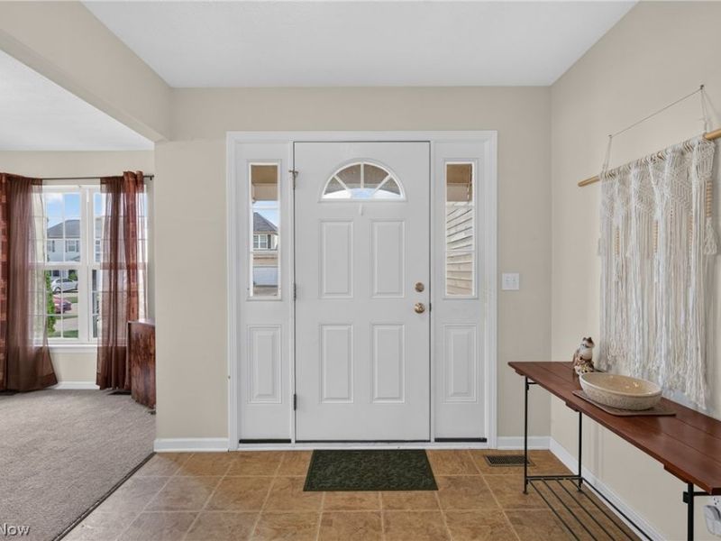 8316 Chesapeake Drive, North Ridgeville, OH 44039 Photo 3