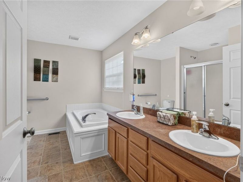 8316 Chesapeake Drive, North Ridgeville, OH 44039 Photo 32