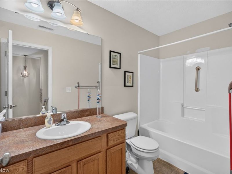 8316 Chesapeake Drive, North Ridgeville, OH 44039 Photo 43