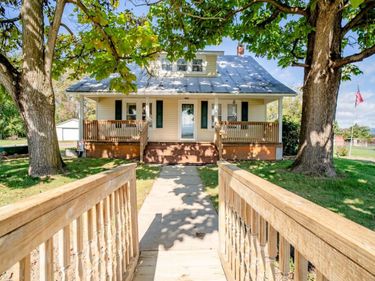 7177 EAST POINT RD, ELKTON, VA 22827