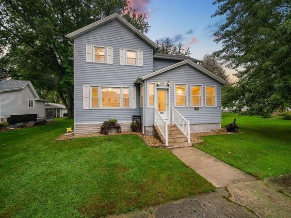 214 N Jackson Avenue, POLO, IL 61064